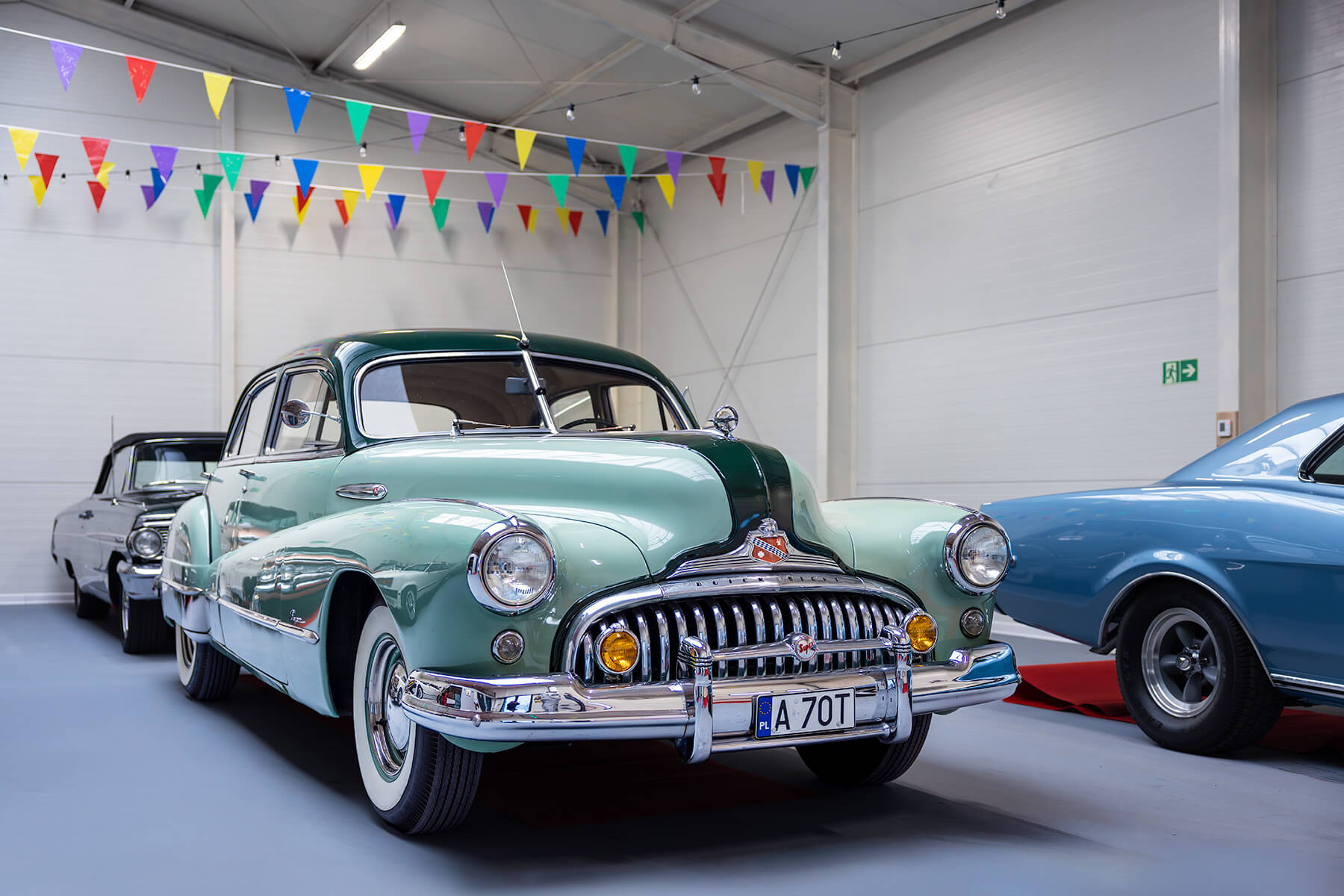 Buick Super Eight 1948 - widok z przodu i prawego boku
