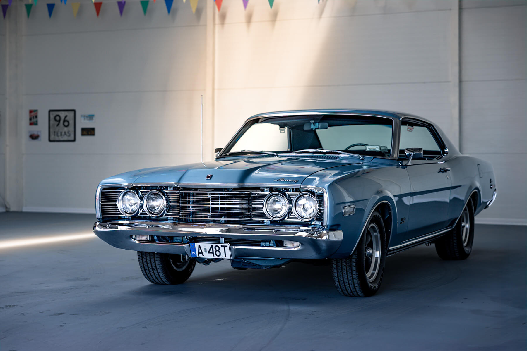 Mercury Comet Sports Coupe 1968 - widok z przodu i lewego boku